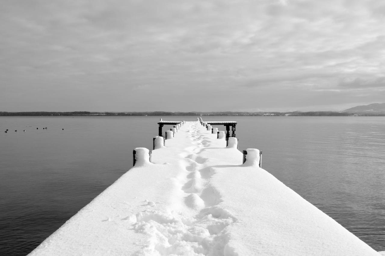 Lieblingseck Nachhaltige 5 Sterne Ferienwohnung Direkt Am Chiemsee เกอชตัดท์ อัม คิมซี ภายนอก รูปภาพ